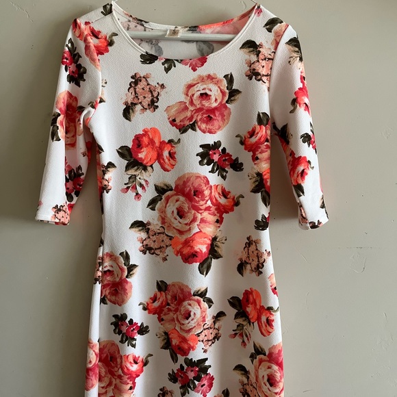 Pink Roses Mini Dress - Picture 2 of 2